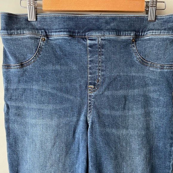 SPANX Distressed Ankle Skinny Jeans, Medium Wash XL - Picture 5 of 16